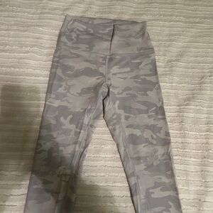 Lululemon Wunder Under 28in Grey/White Camo Leggings